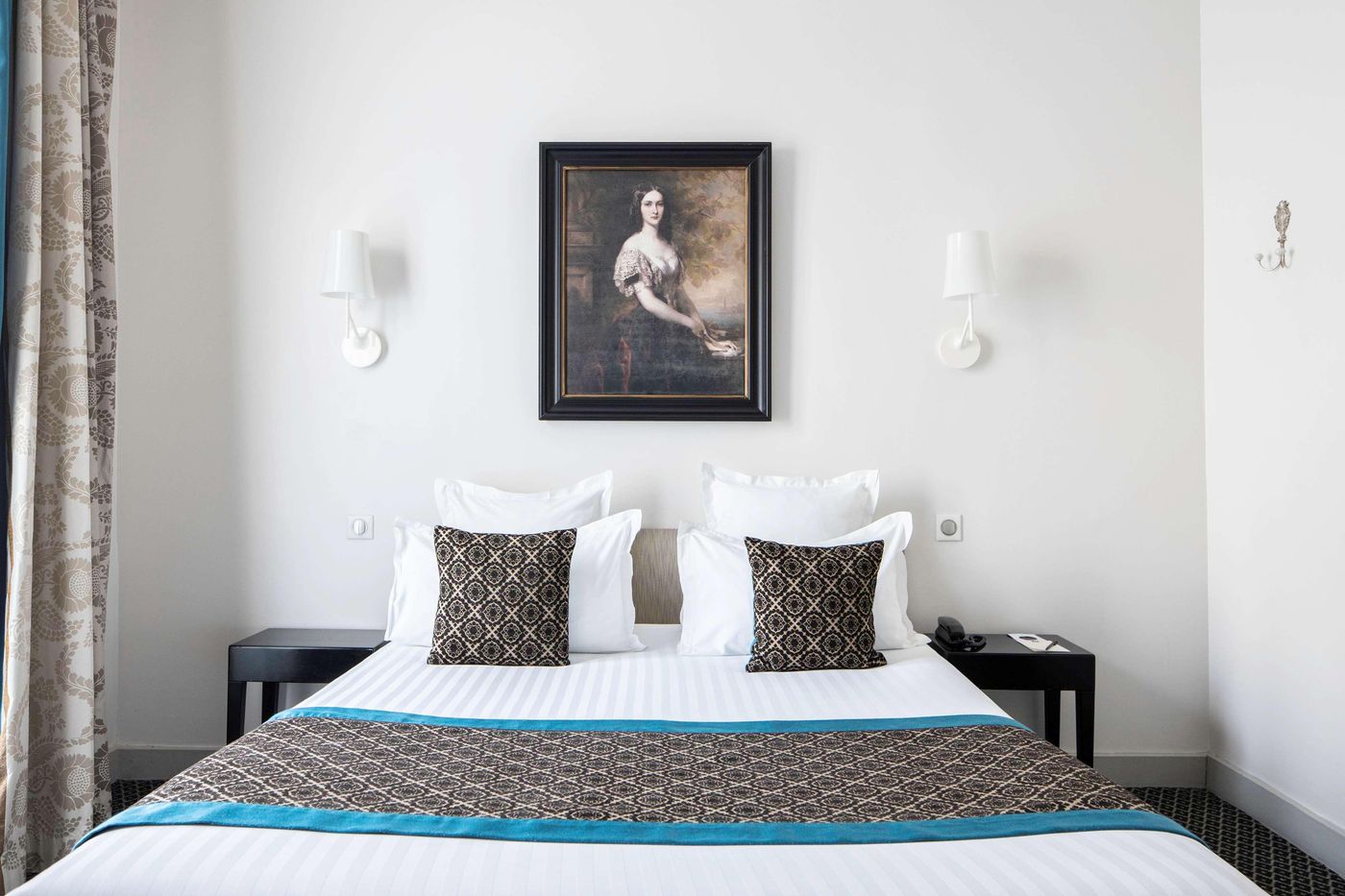 Bradford-Elysees-Astotel-Room-27