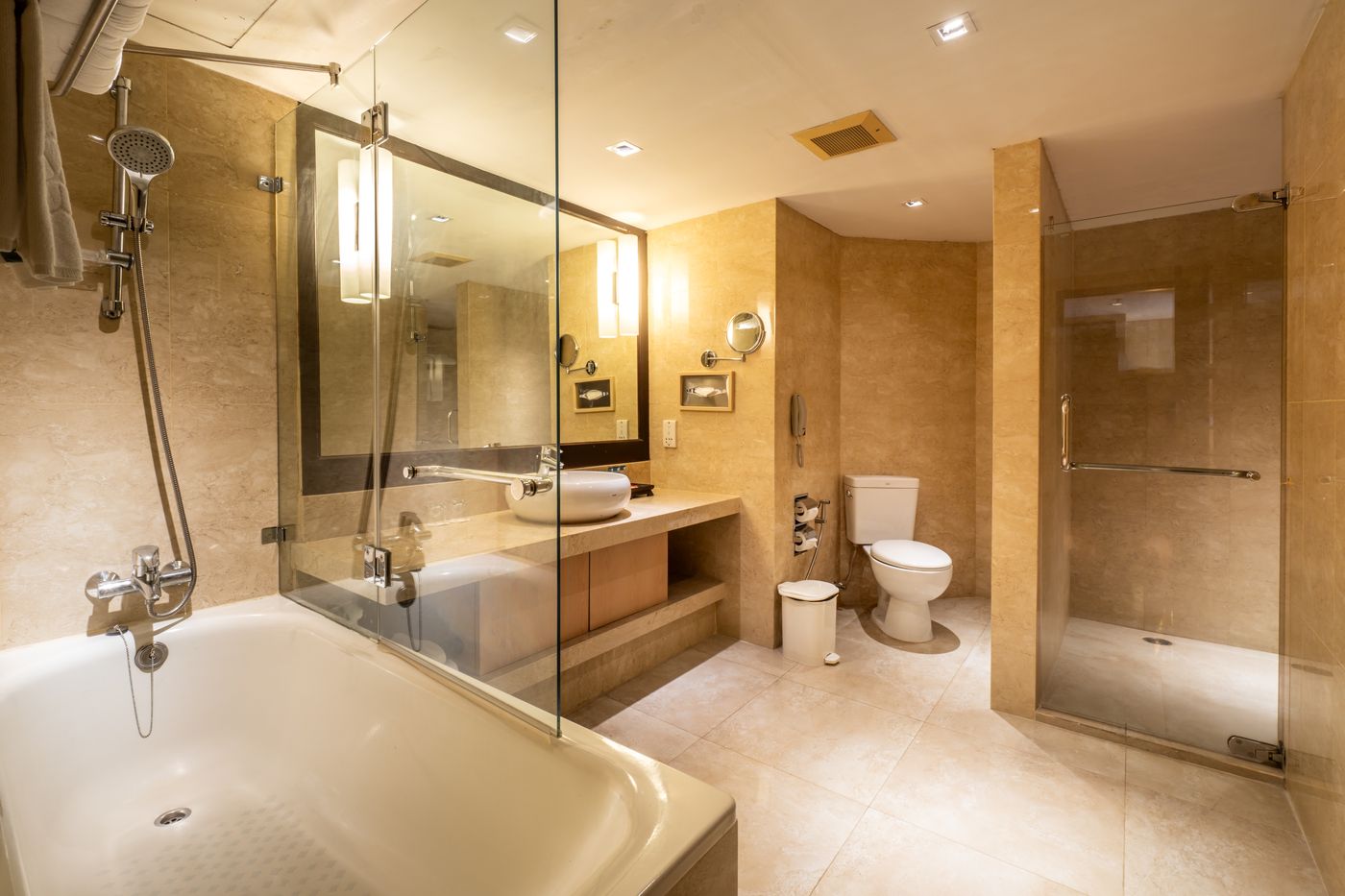 Rembrandt-Residences-Bangkok-Room-42