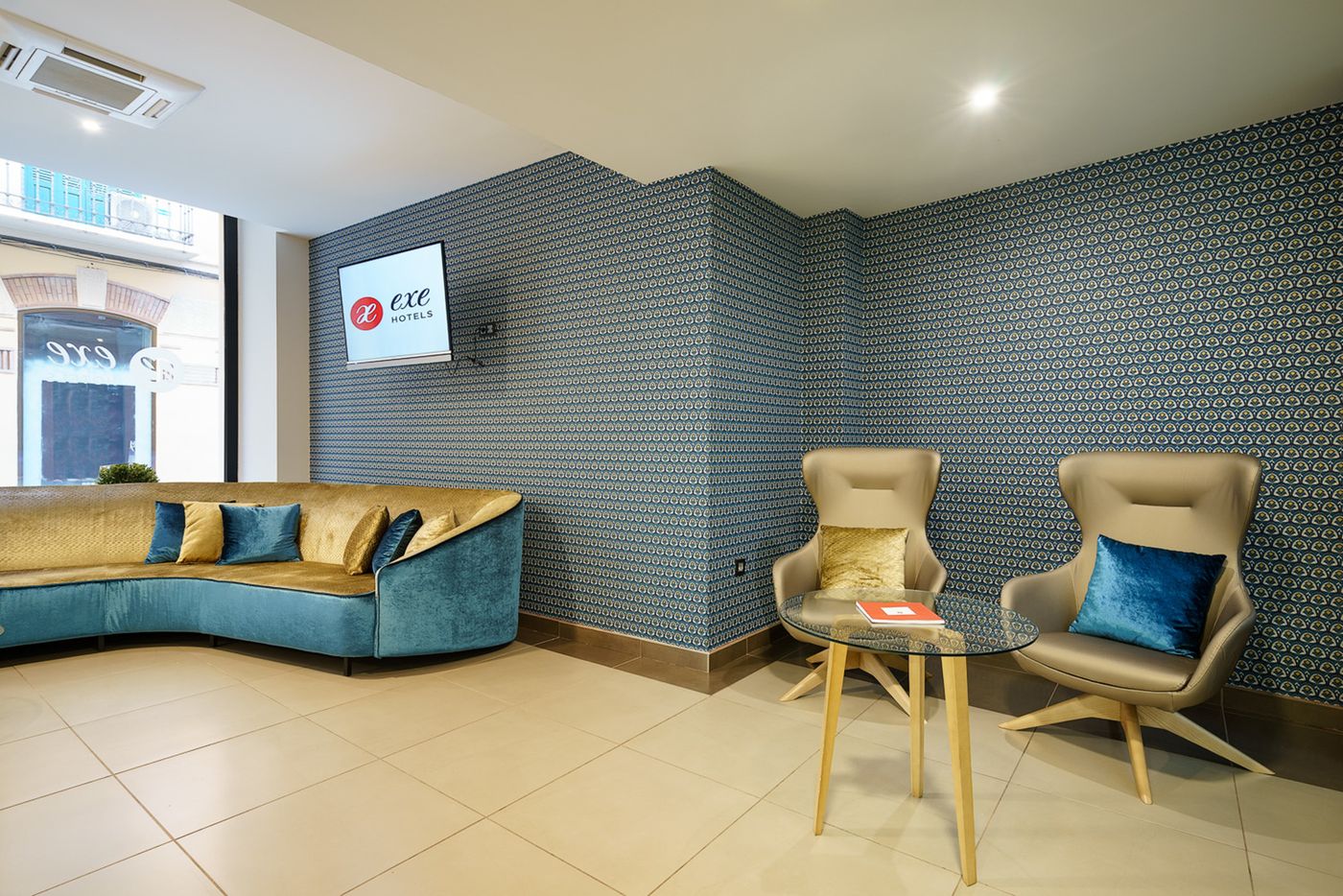 Exe-M-laga-Museos-Lobby-38