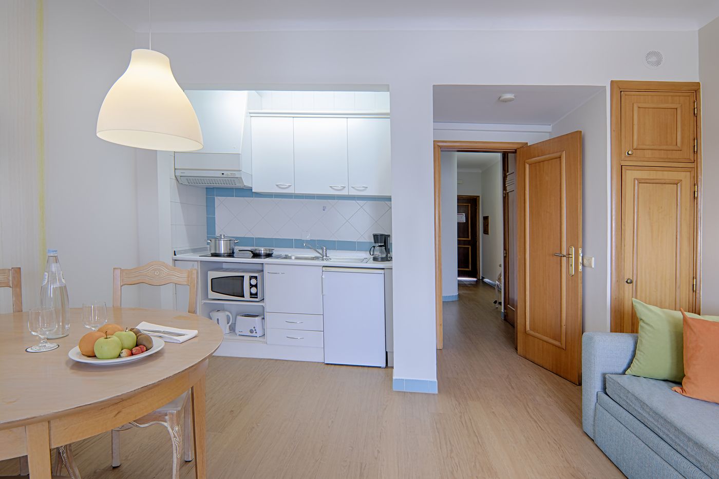 Luna-Miramar-Room-15