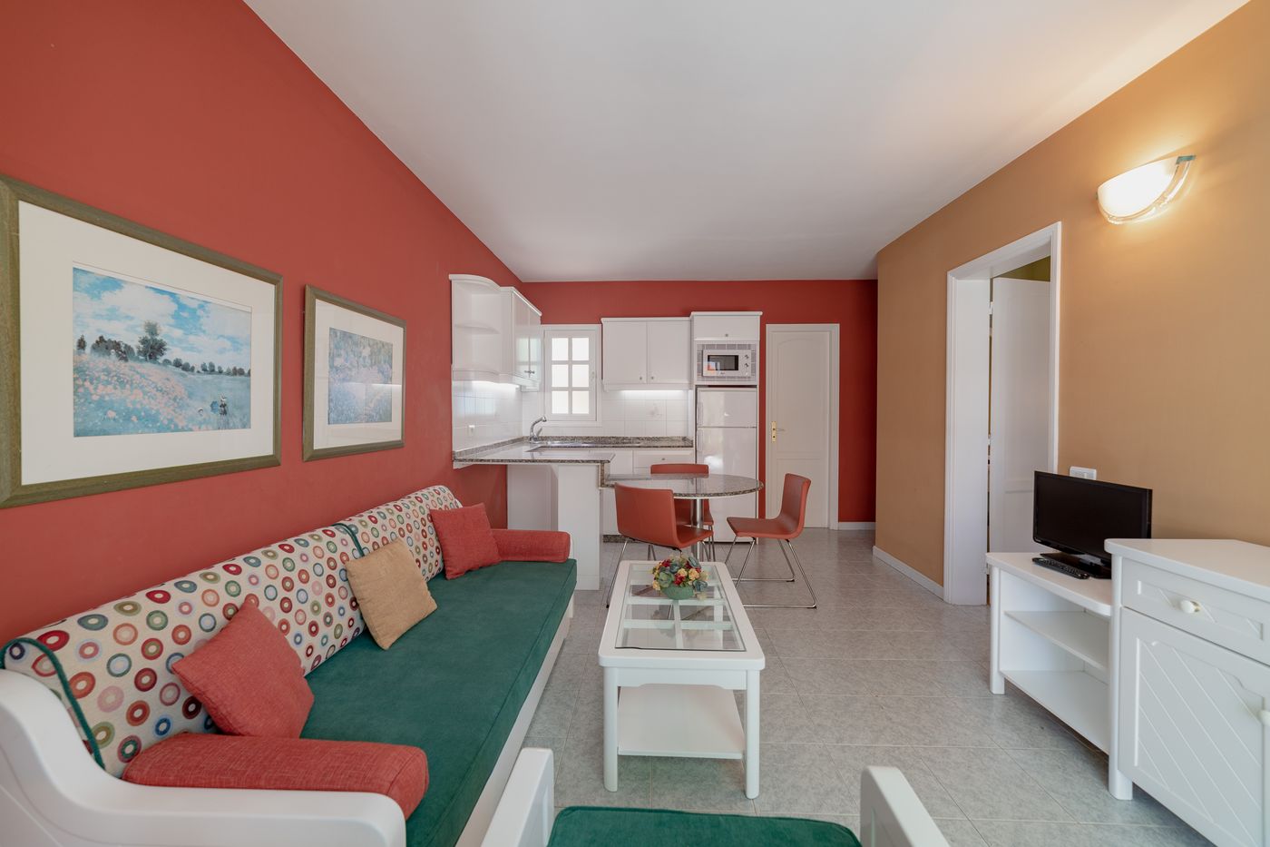 Club-Vista-Serena-Room-34