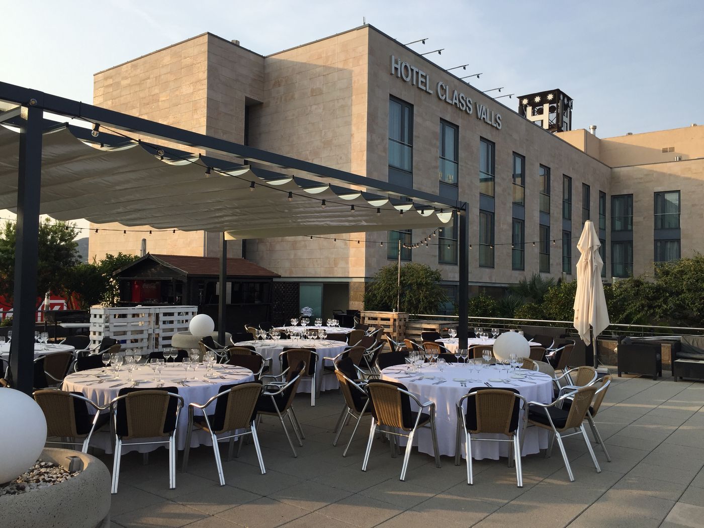 Class-Valls-Terrace-3