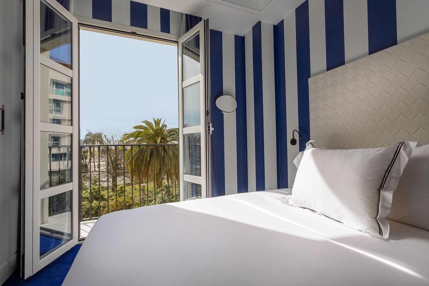 Room-Mate-Valeria-Room-25