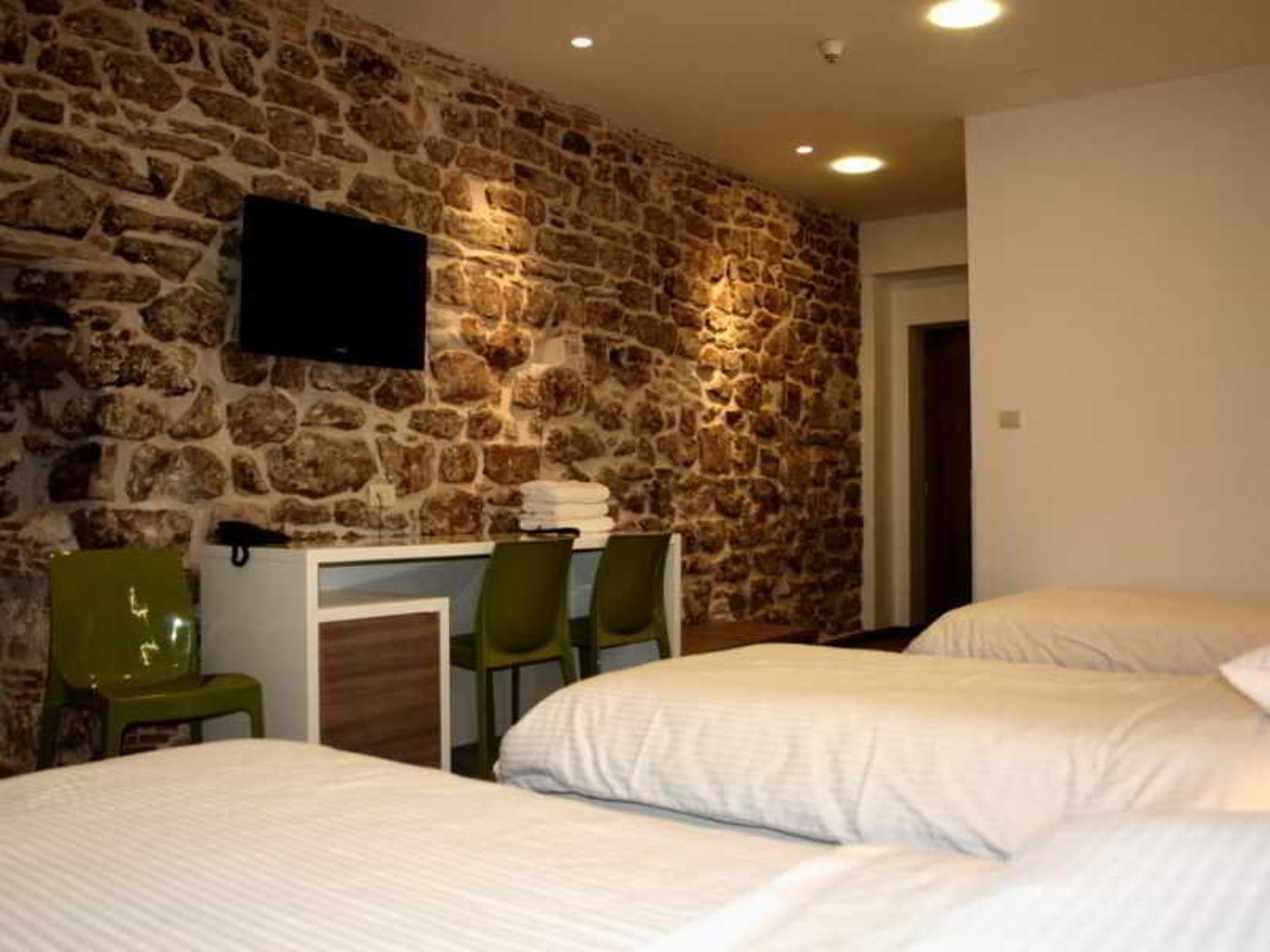 Slavija-Culture-Heritage-Hotel-Room-52