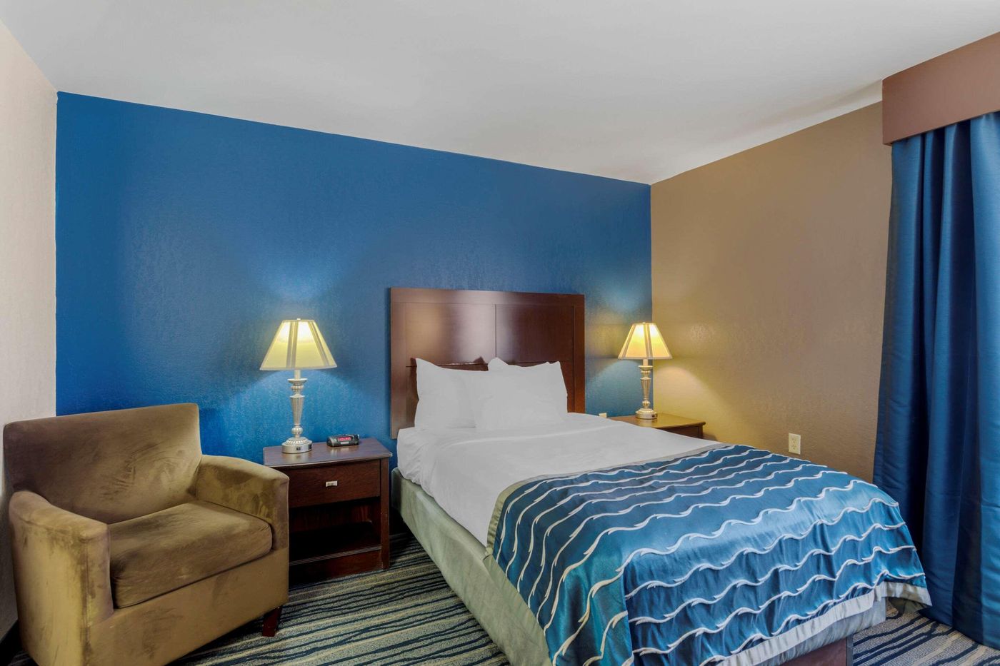 Comfort Inn & Suites Nashville Brentwood-United States-NASHVILLE-Room-6
