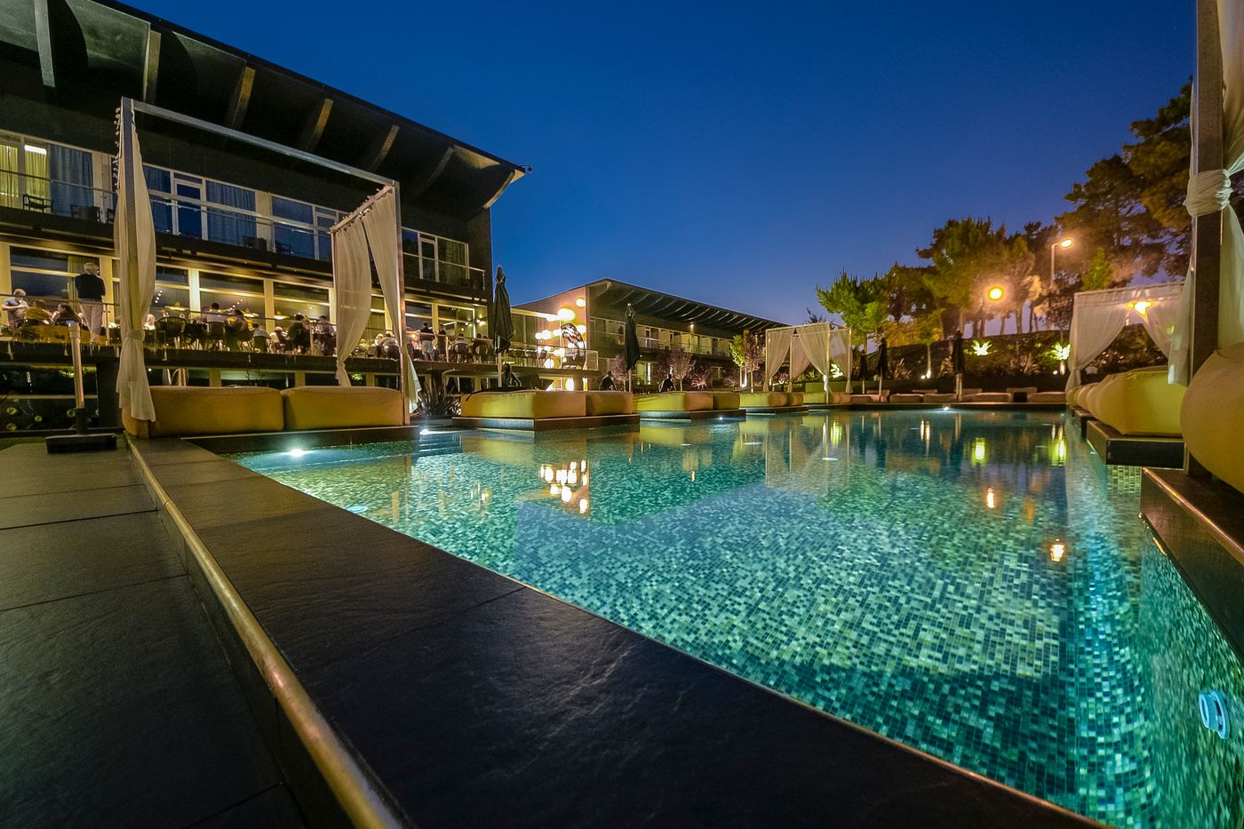 Evidencia Belverde Hotel-Portugal-SEIXAL-Pool-4