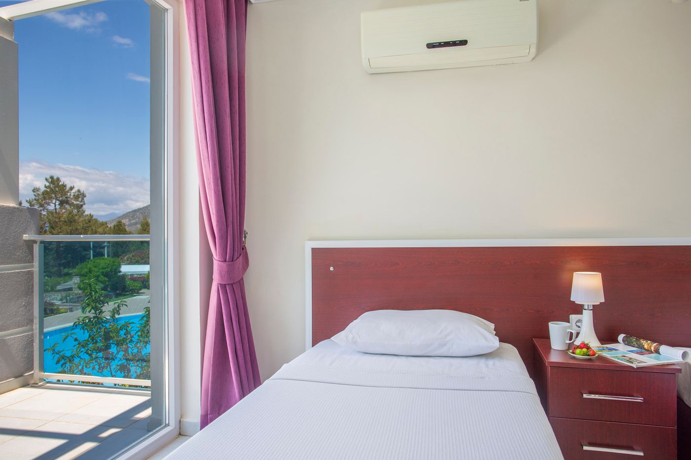 Orka Royal Hills Apartments 