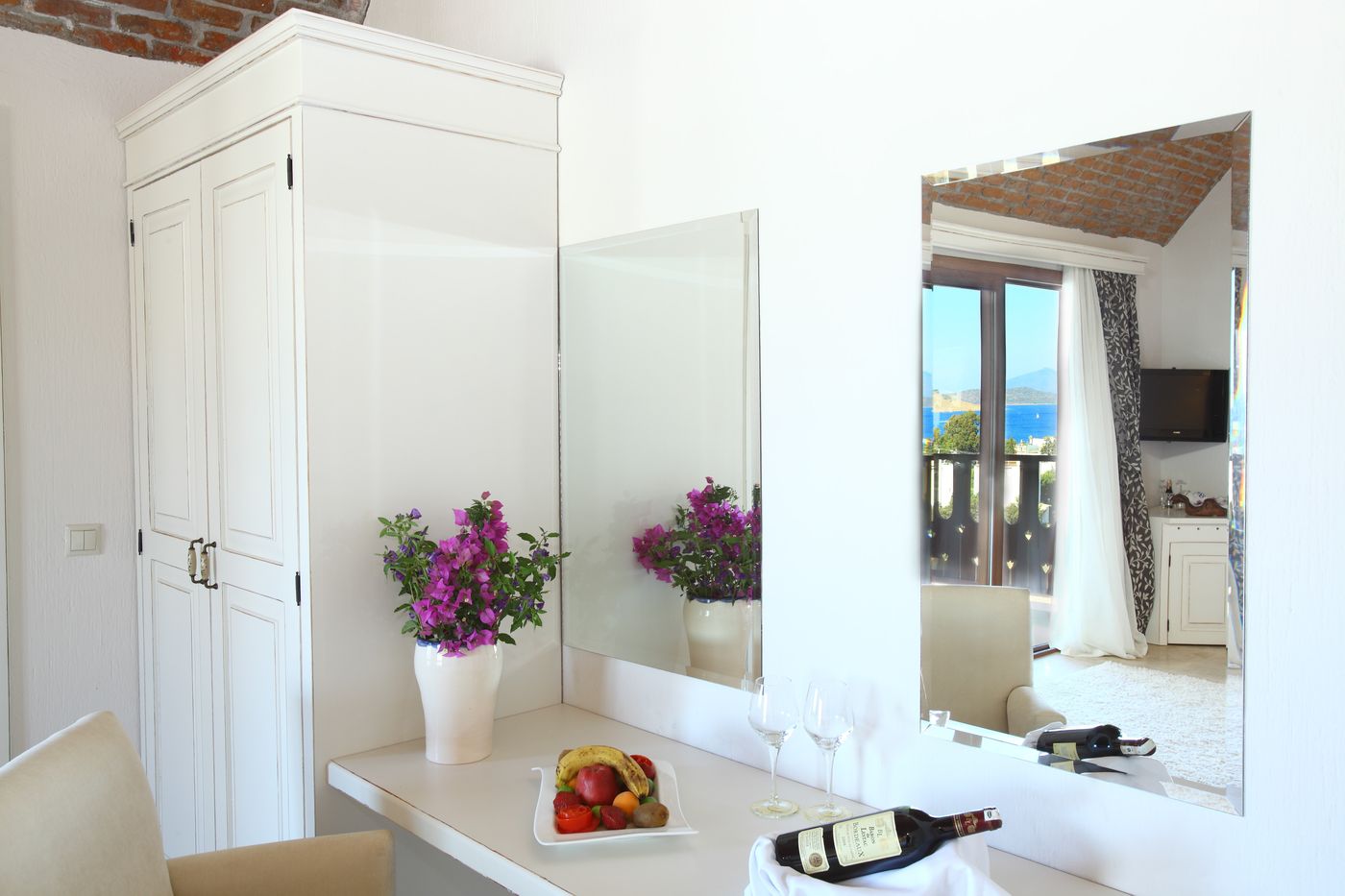 Temenos-Luxury-Hotel---SPA-Room-37