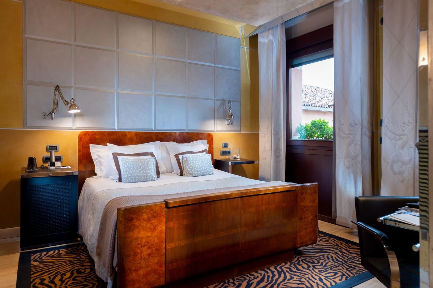 Ca--Pisani-Hotel-Room-32