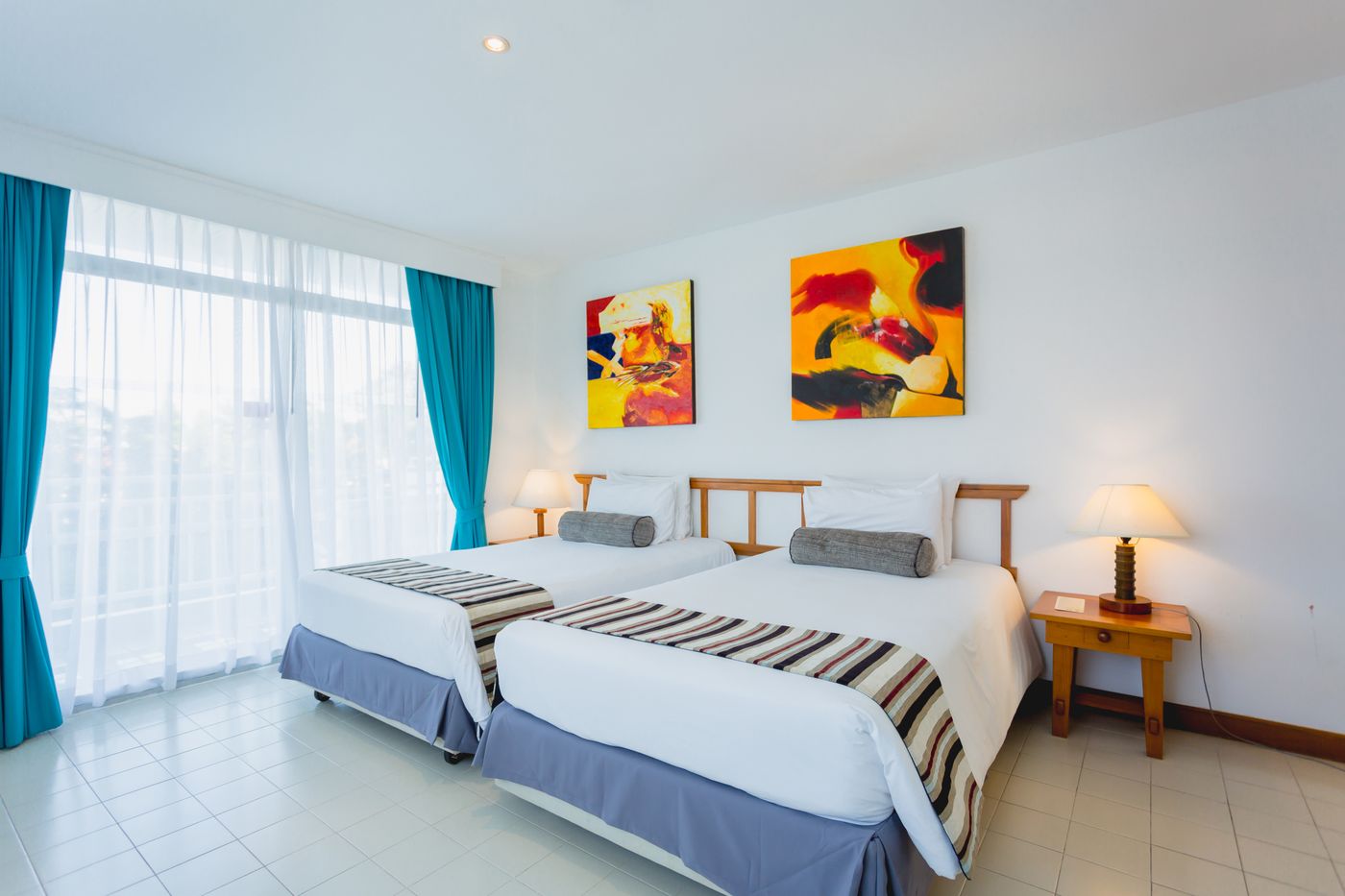 Waterfront-Suites-Phuket-by-Centara-Room-10
