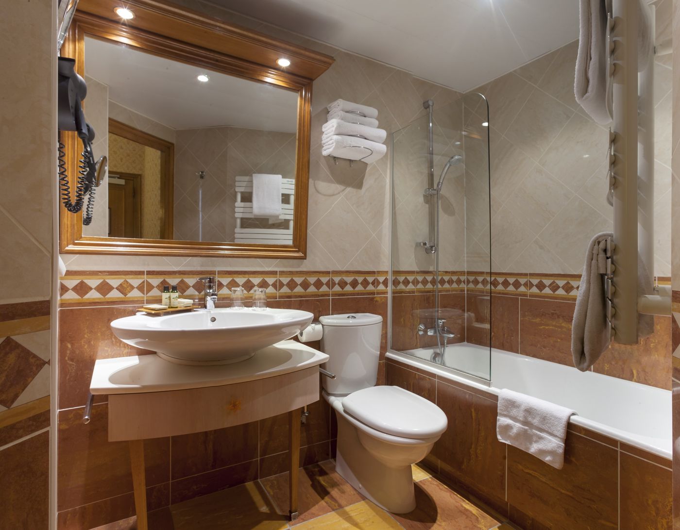 Hotel-de-Fleurie-Room-14