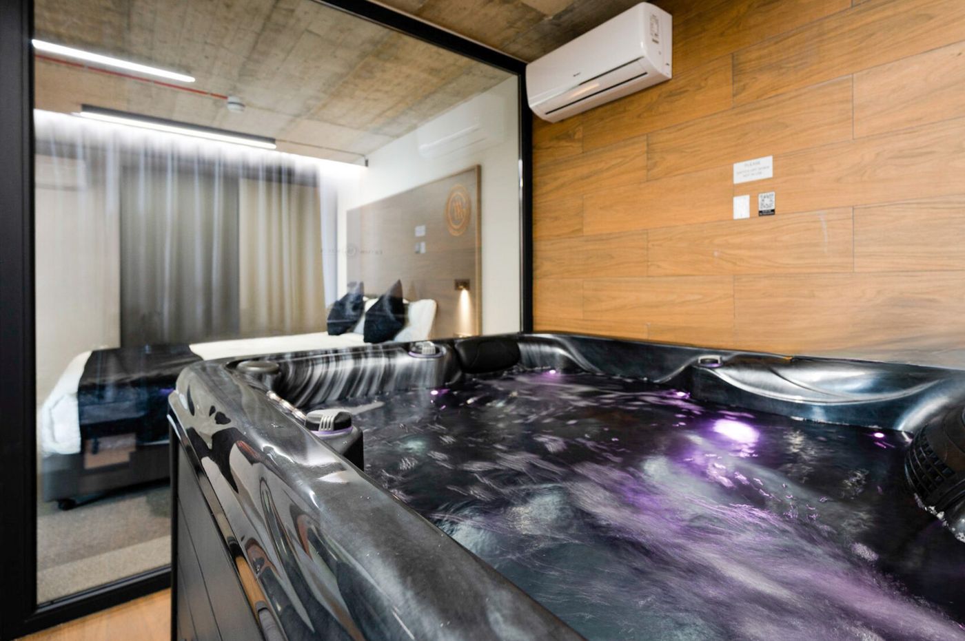 Grands-Suites-Hotel-Residences---Spa-Room-82