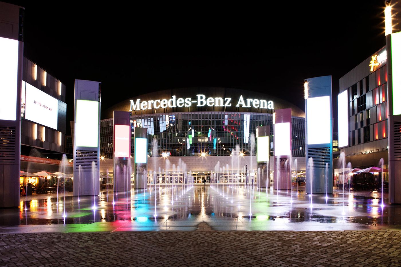 Hotel-Indigo-Berlin---East-Side-Gallery-General-view-53