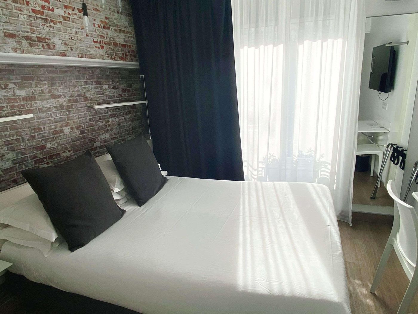Best-Western-Hotel-Le-Montparnasse-Room-38