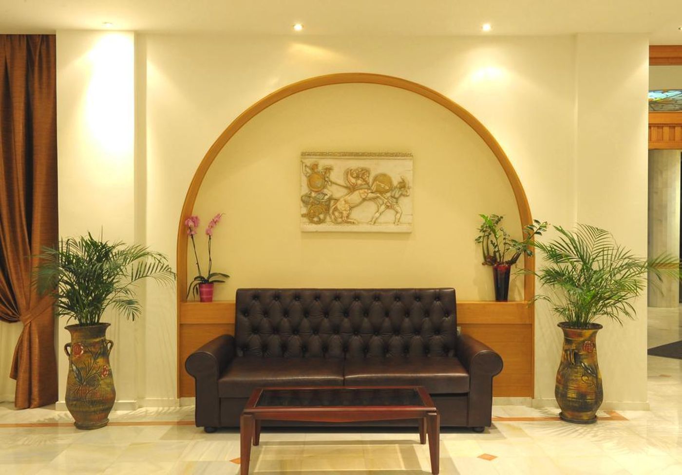 Vantaris-Palace-Lobby-46