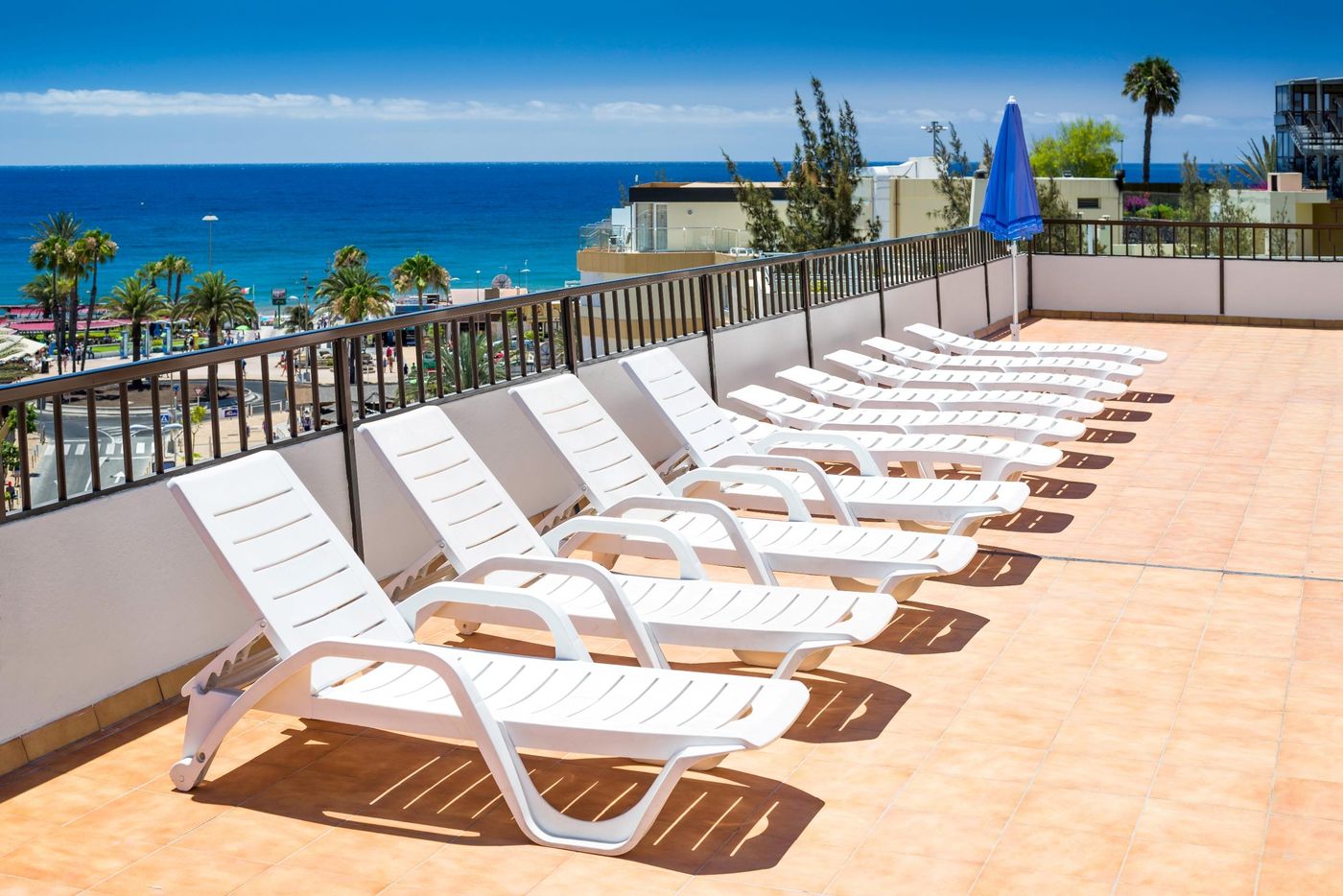 Las-Gondolas-Terrace-25