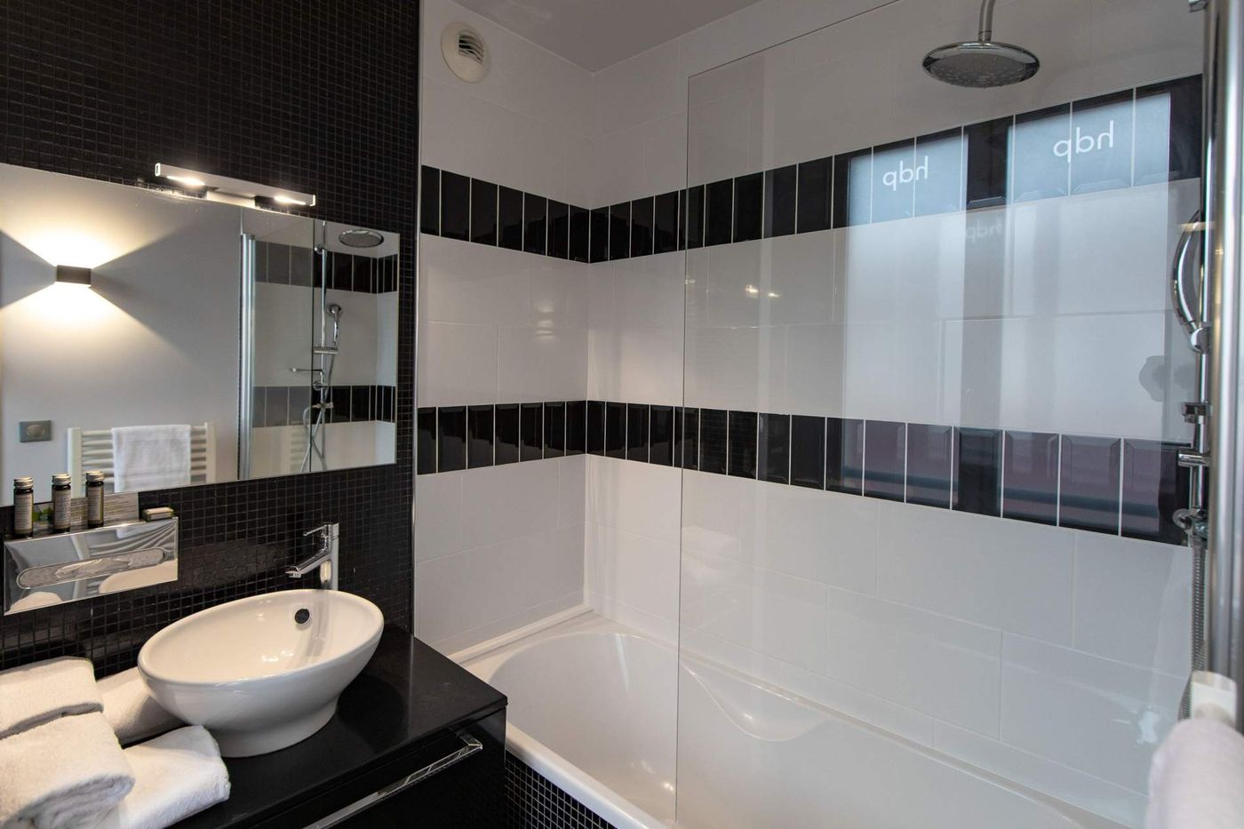 Hotel de Paris Sete - France - SETE - Room - 8