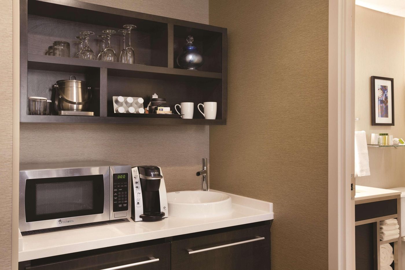 Doubletree-by-Hilton-Boston-Downtown-Room-12