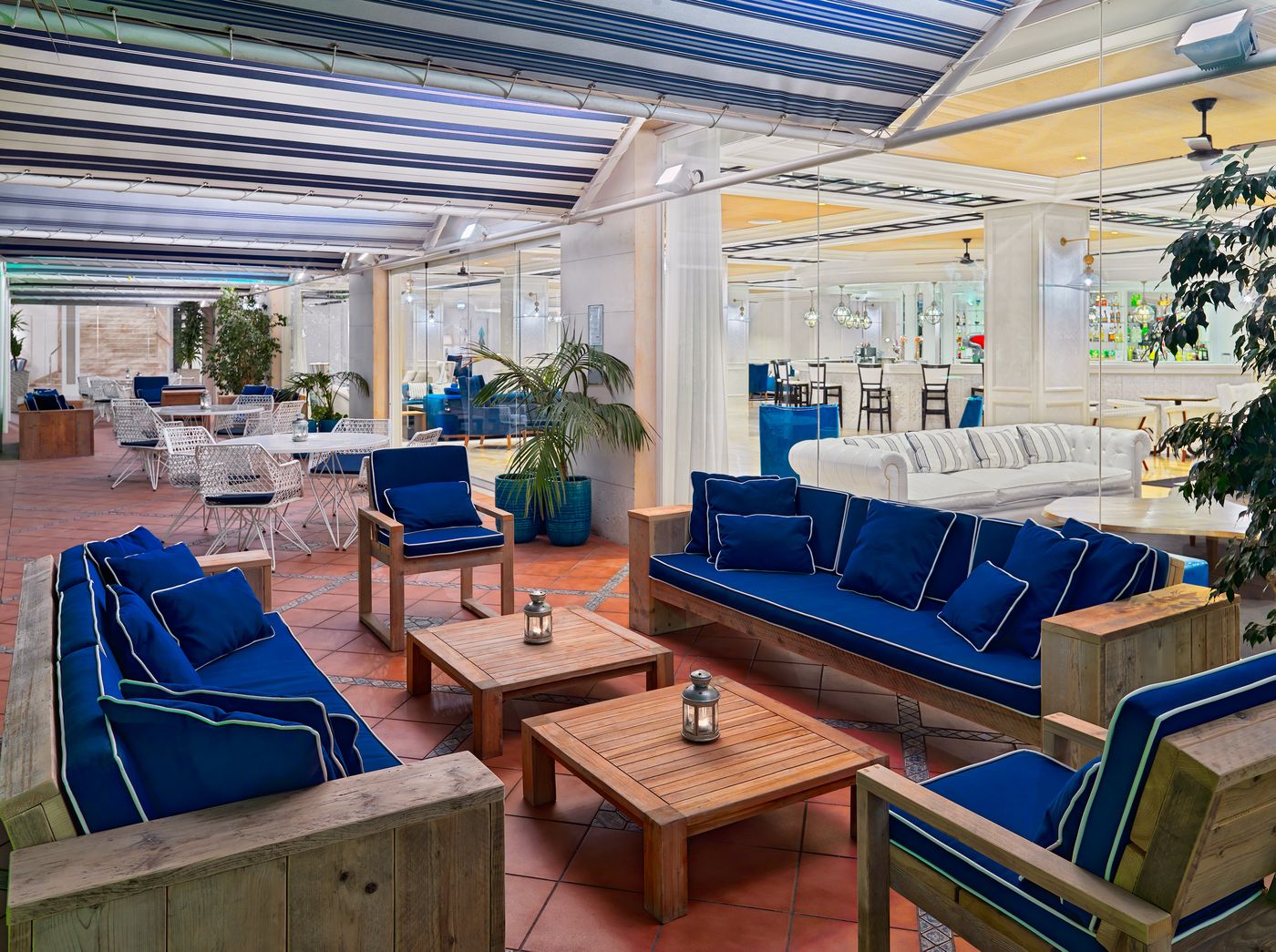 H10-Delfin---Adults-Only-Terrace-43