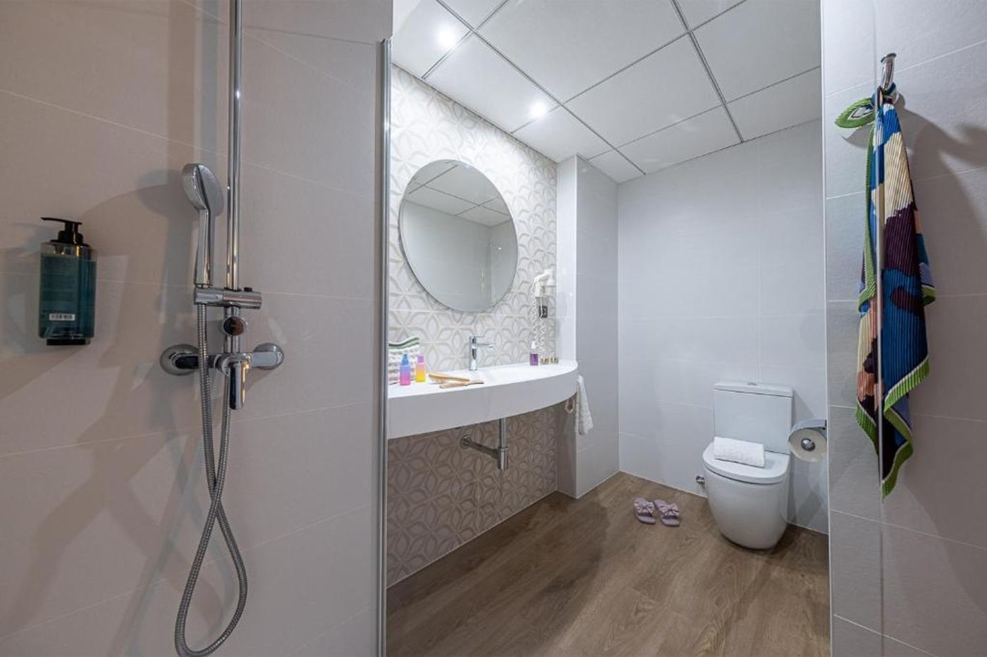 California-Palace-Room-30