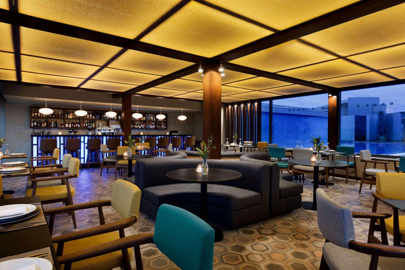 Wyndham-Grand-Athens-Bar-9