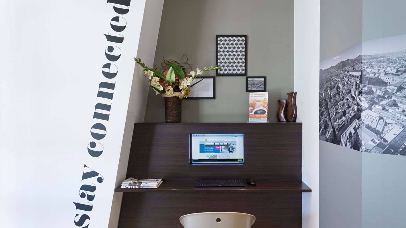 B&b Hotel Bologna - Italy - CASTEL MAGGIORE (BO) - Lobby - 7