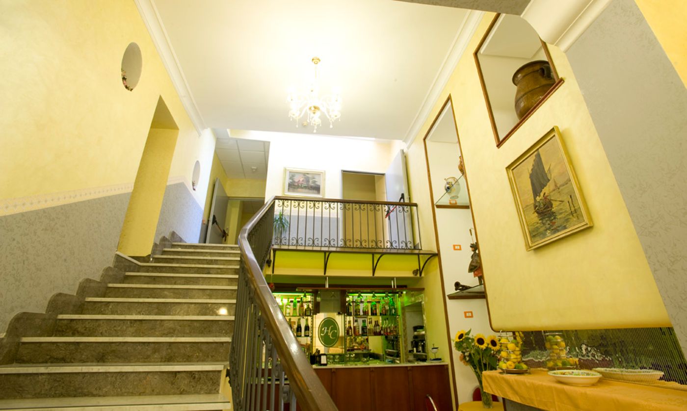 Hotel-Columbia-Lobby-13