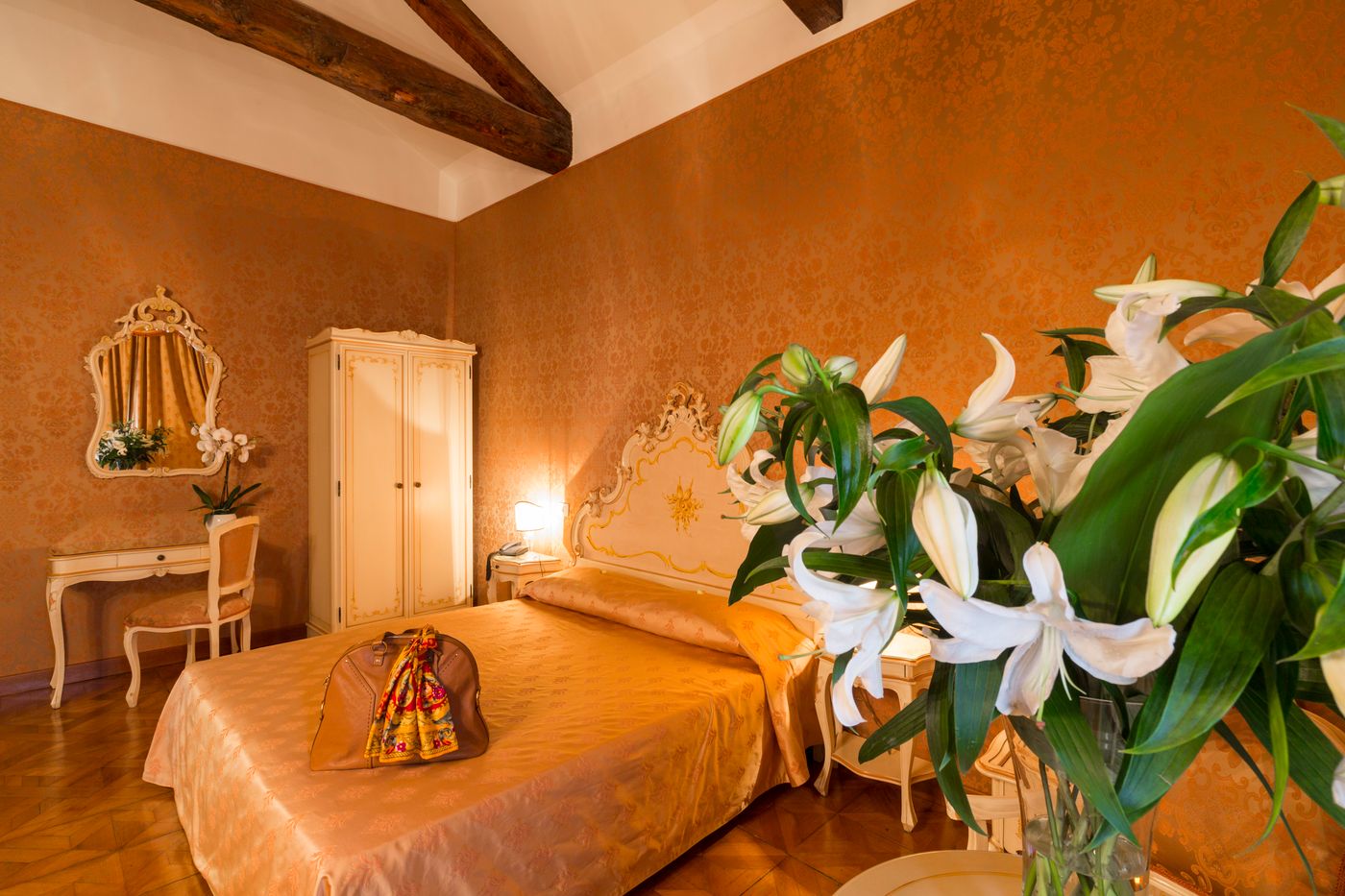 Palazzo-Guardi-Room-32