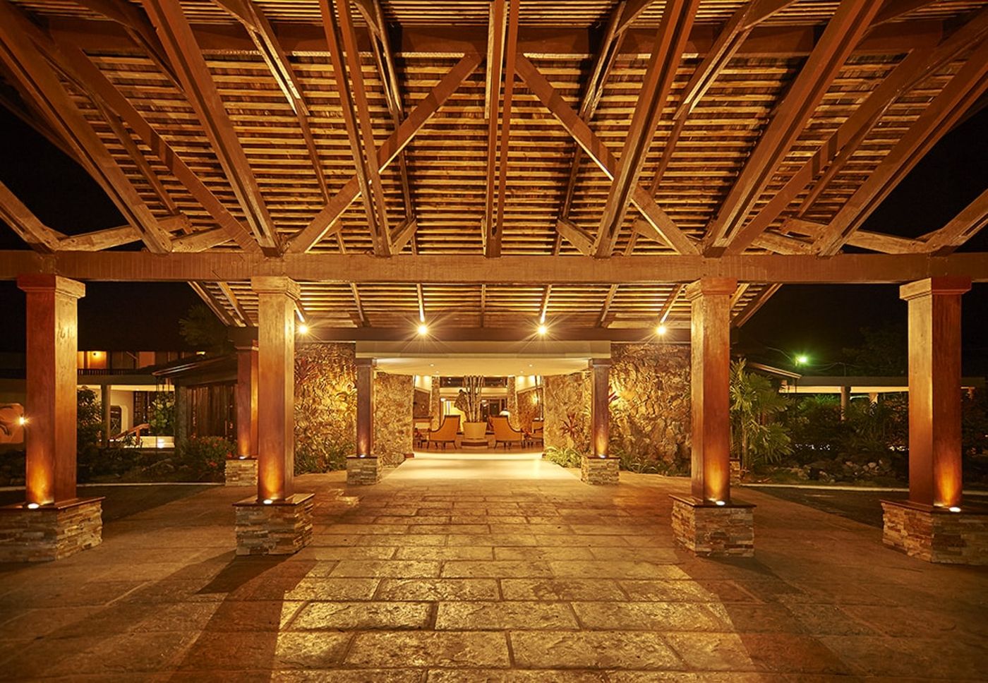 Mount-Irvine-Bay-Resort-Lobby-6