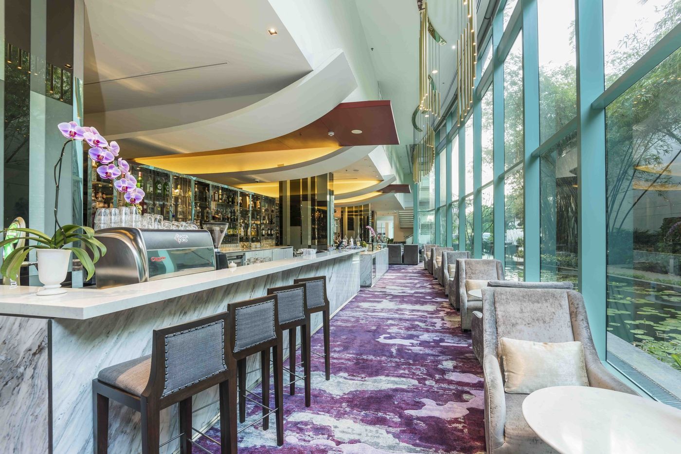 Chatrium-Hotel-Riverside-Bangkok-Lobby-14