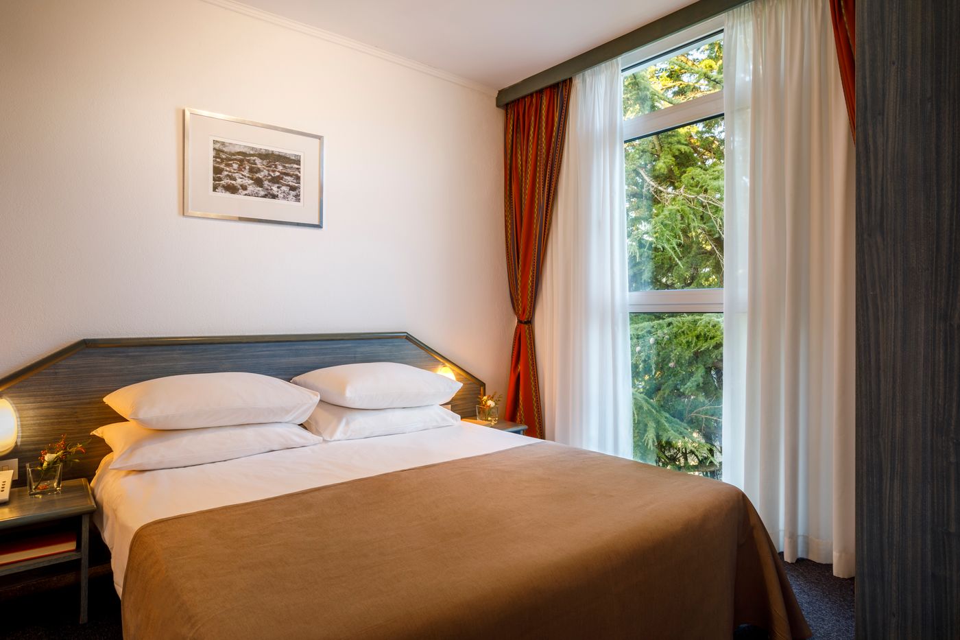 Hotel-Laguna-Room-21