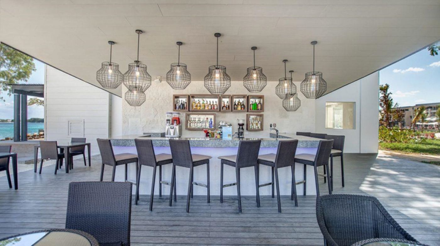 Royalton-Negril-Resort---Spa-All-Inclusive-Terrace-21