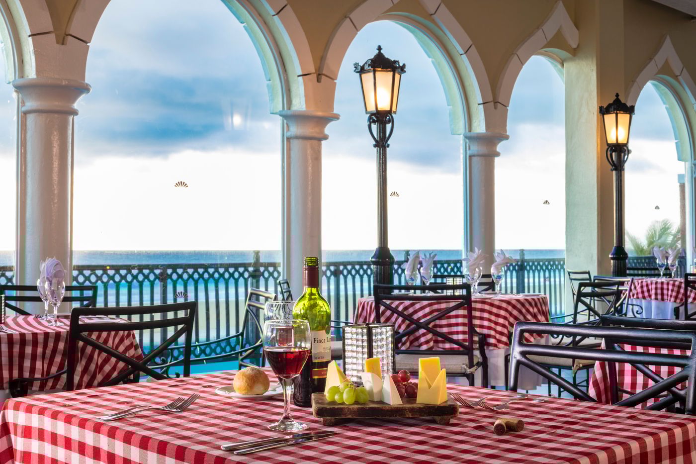 Crown Paradise Cancun