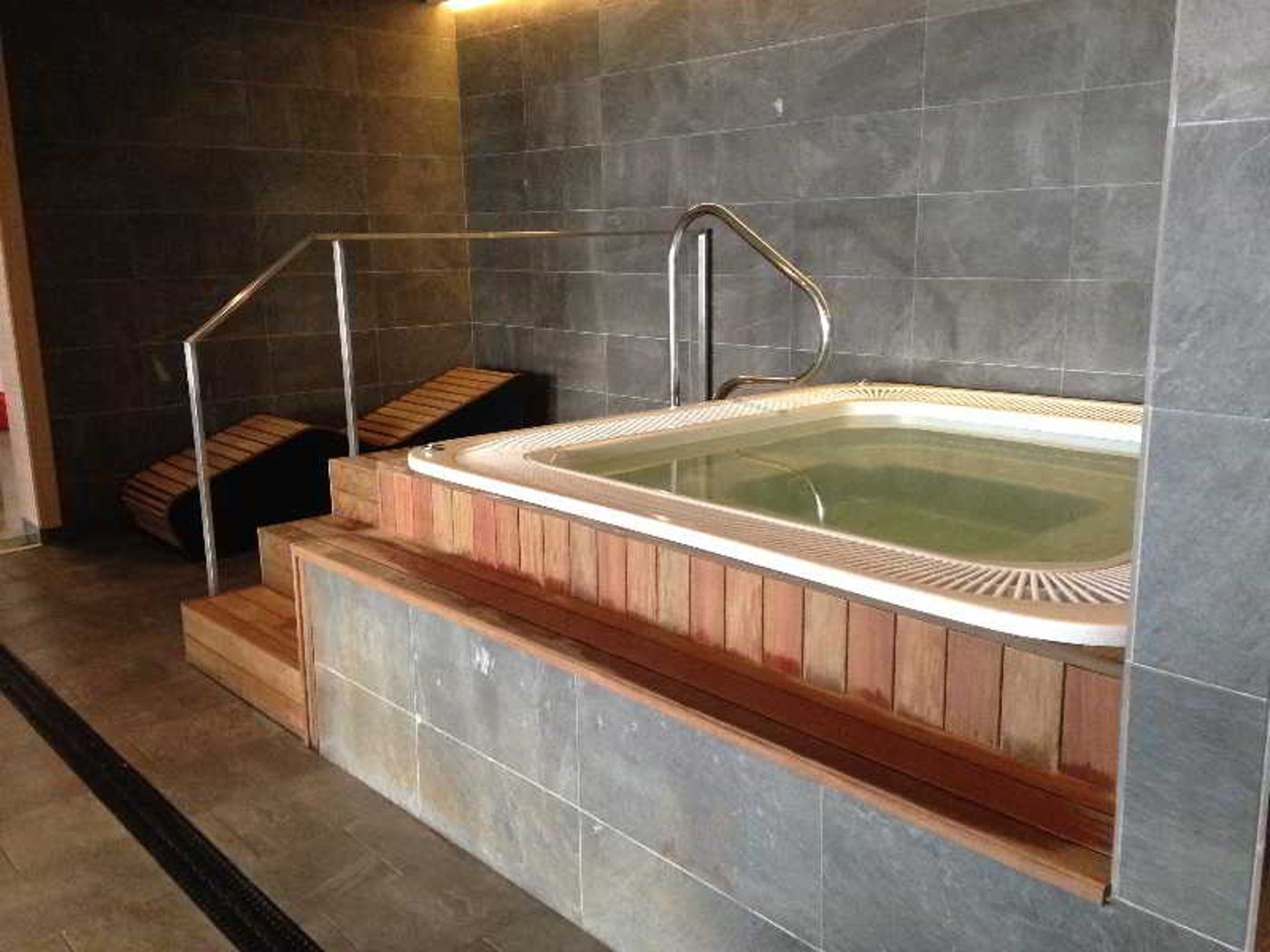 Riviera-Hotel-Sports-and-Entertainment-57