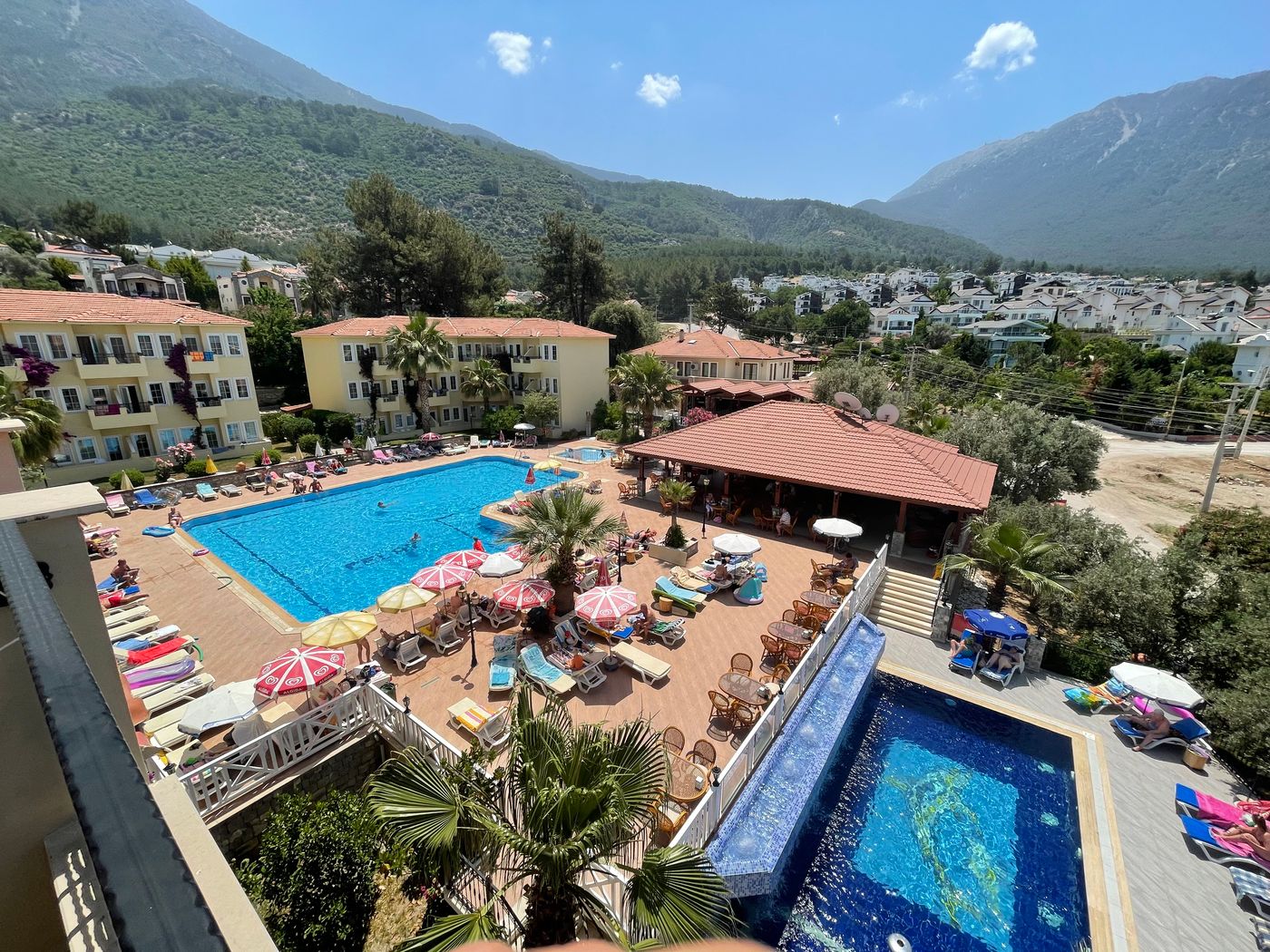 Celay-Hotel-General-view-3