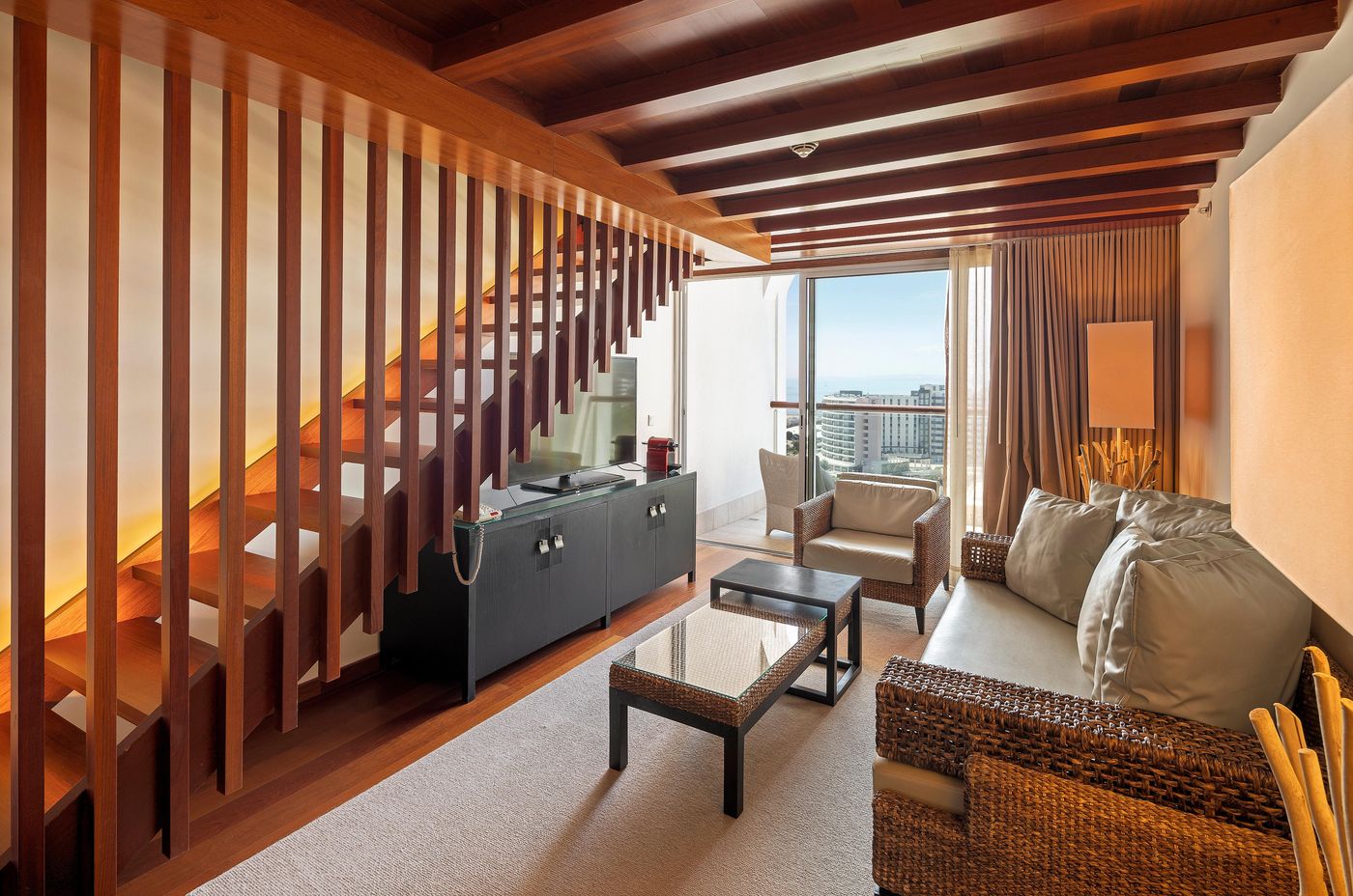 Crowne-Plaza-Vilamoura-Room-36