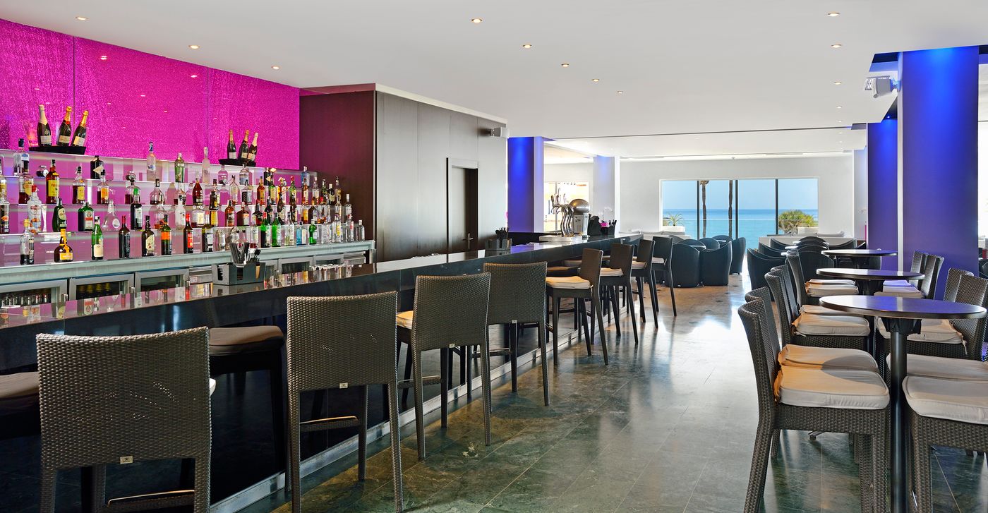 Hotel-Ocean-House-Costa-del-Sol-Affiliated-by-Melia-Bar-57