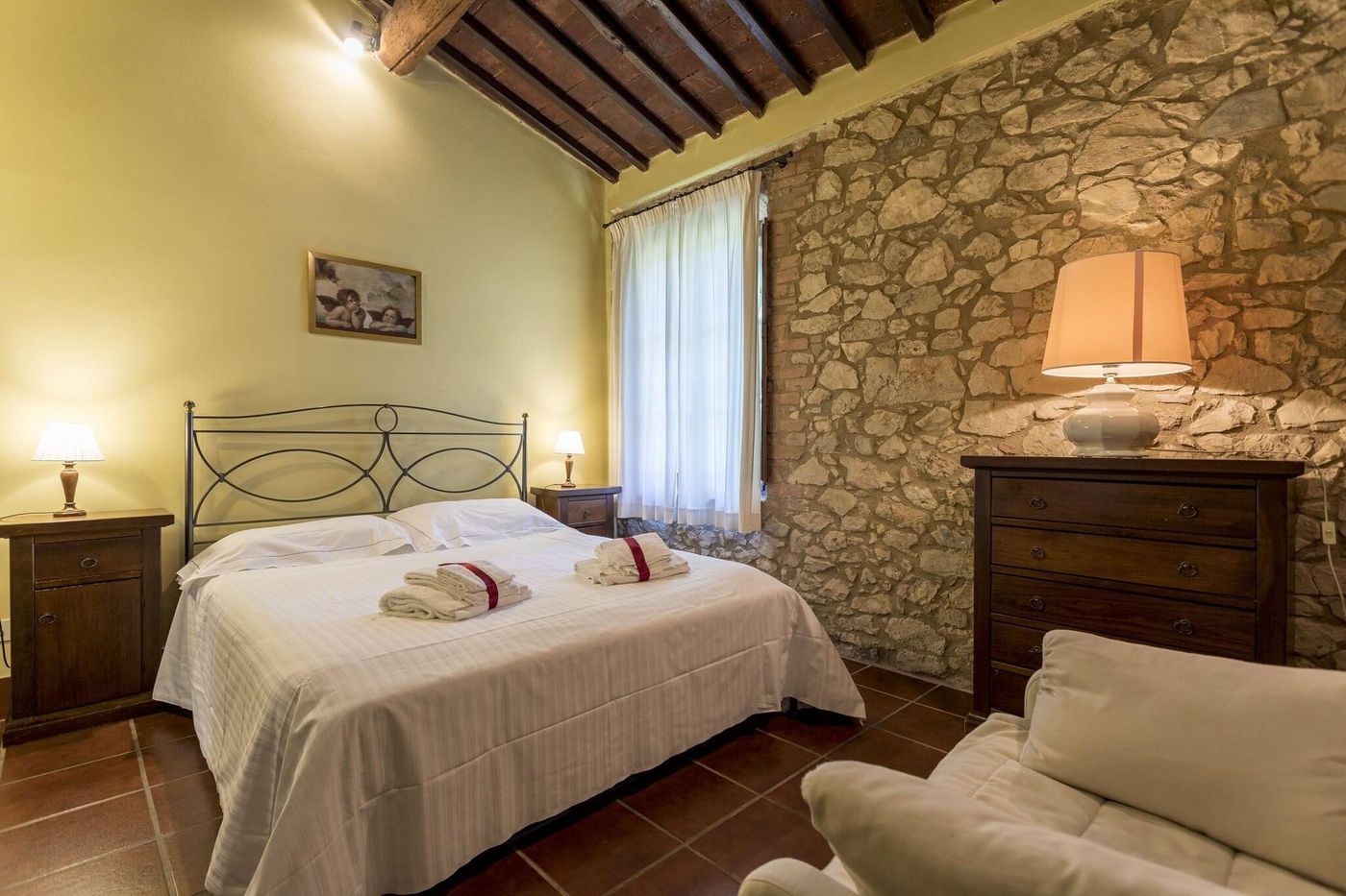 Borgo-Il-Poggiaccio-Room-32