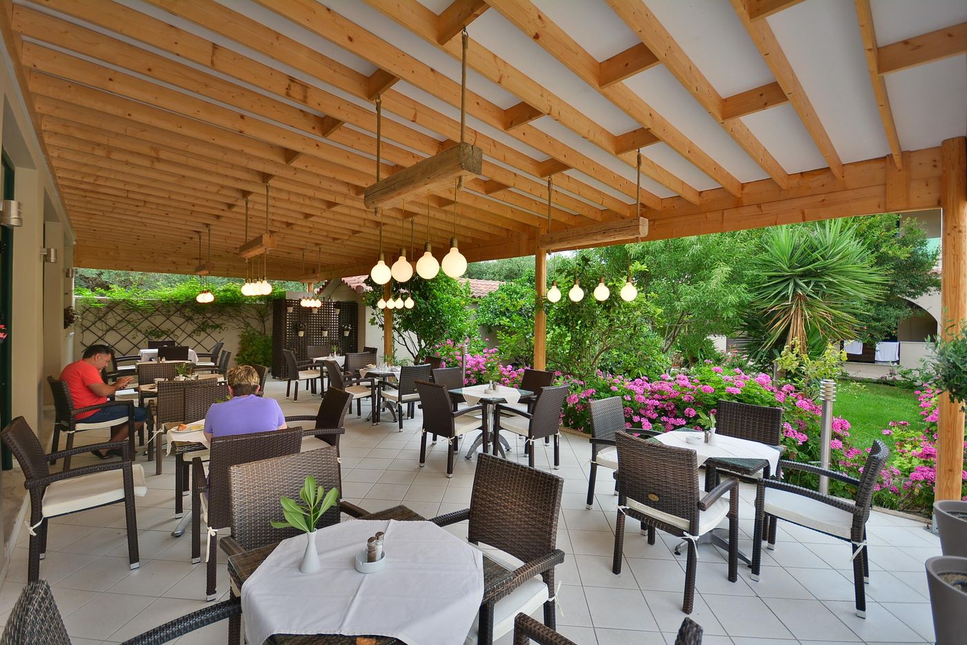 Agrilia-Hotel---Adults-Only-Restaurant-12