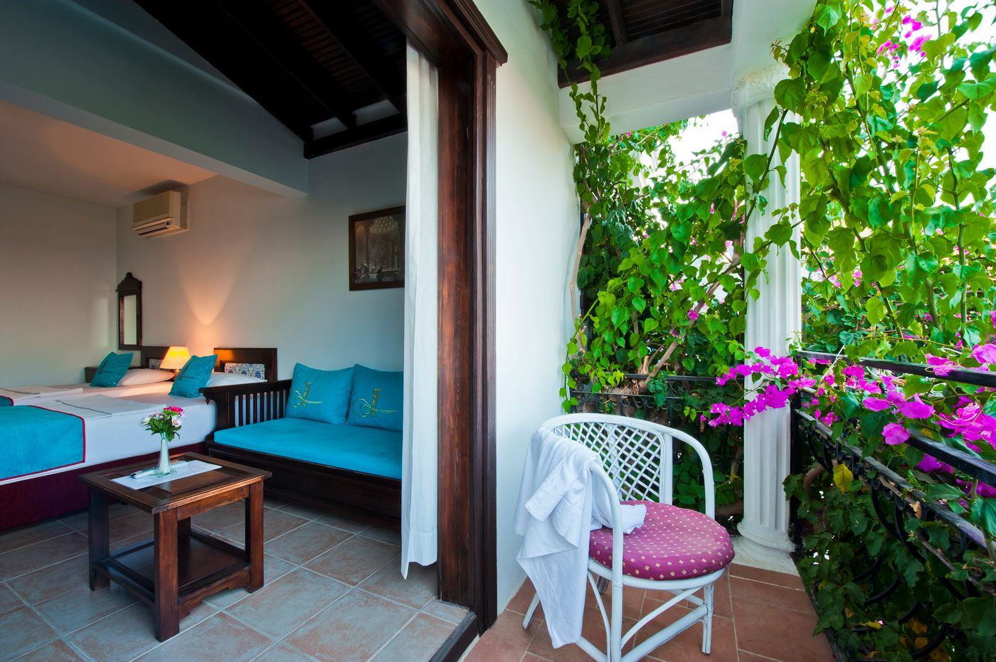 Sunny-Garden-Nilufer-Room-46