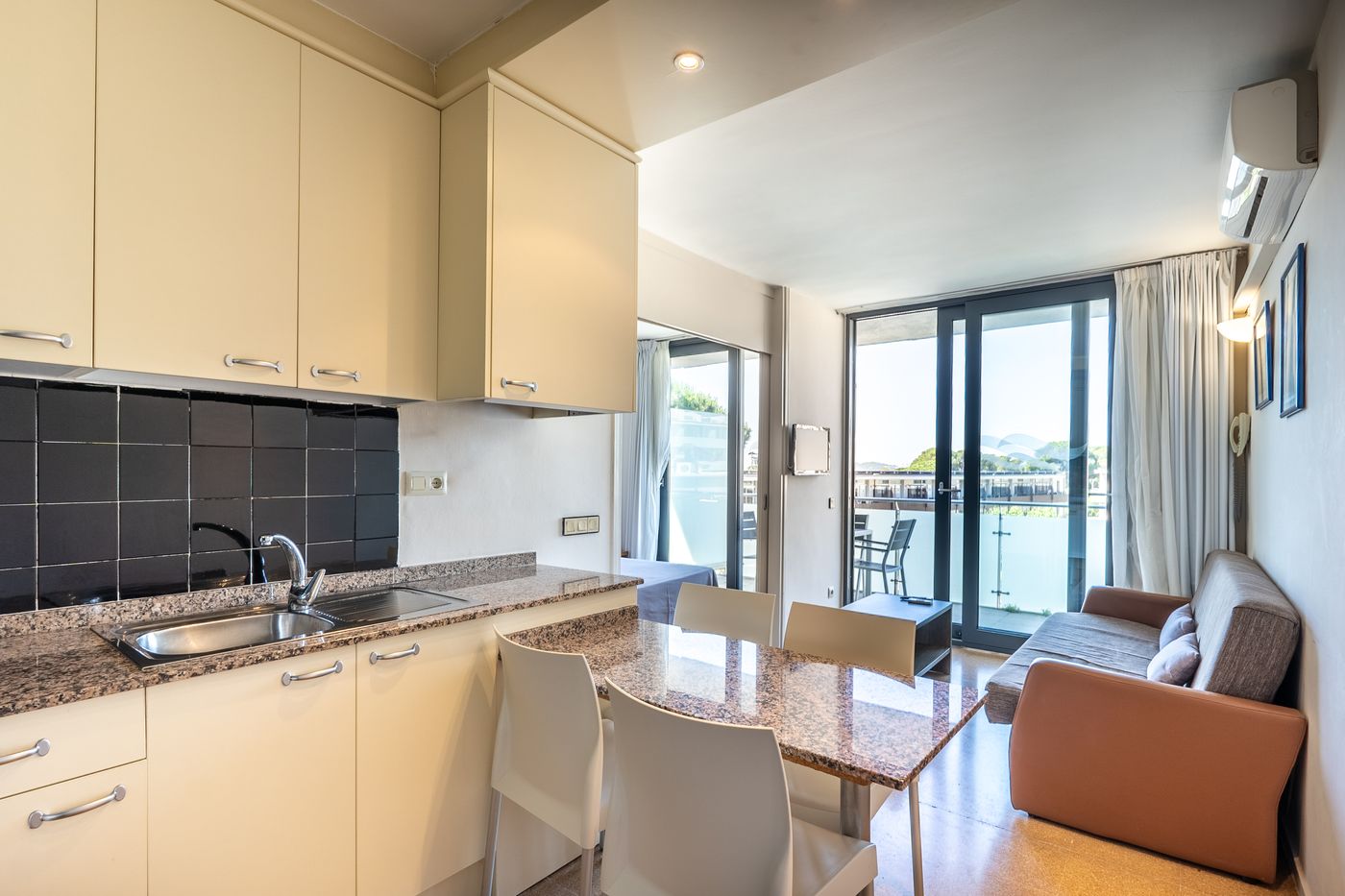 Comtat-Sant-Jordi-Aparthotel-Room-48