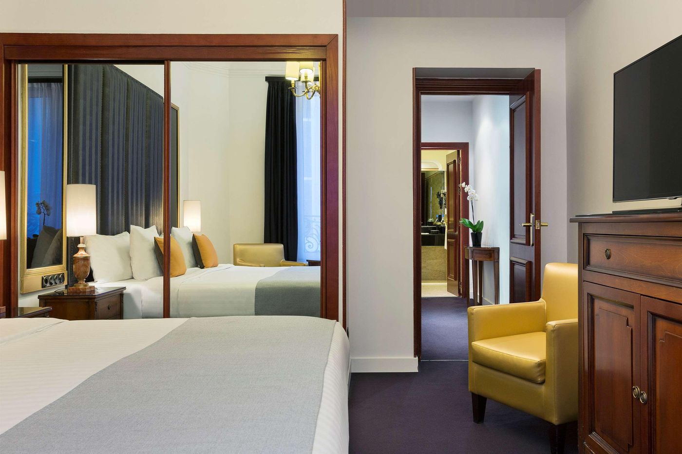 Melia-Paris-Champs-Elys----es-Room-16
