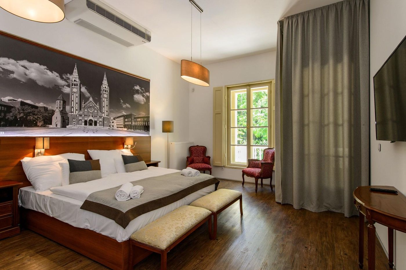 Klebelsberg-Kastely-Room-7