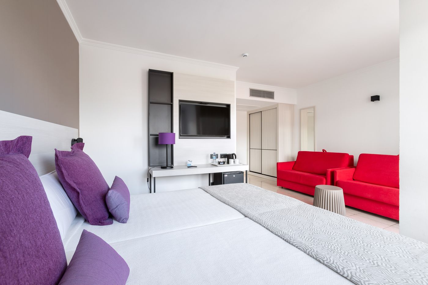 Alexandre-Hotel-La-Siesta-Room-26