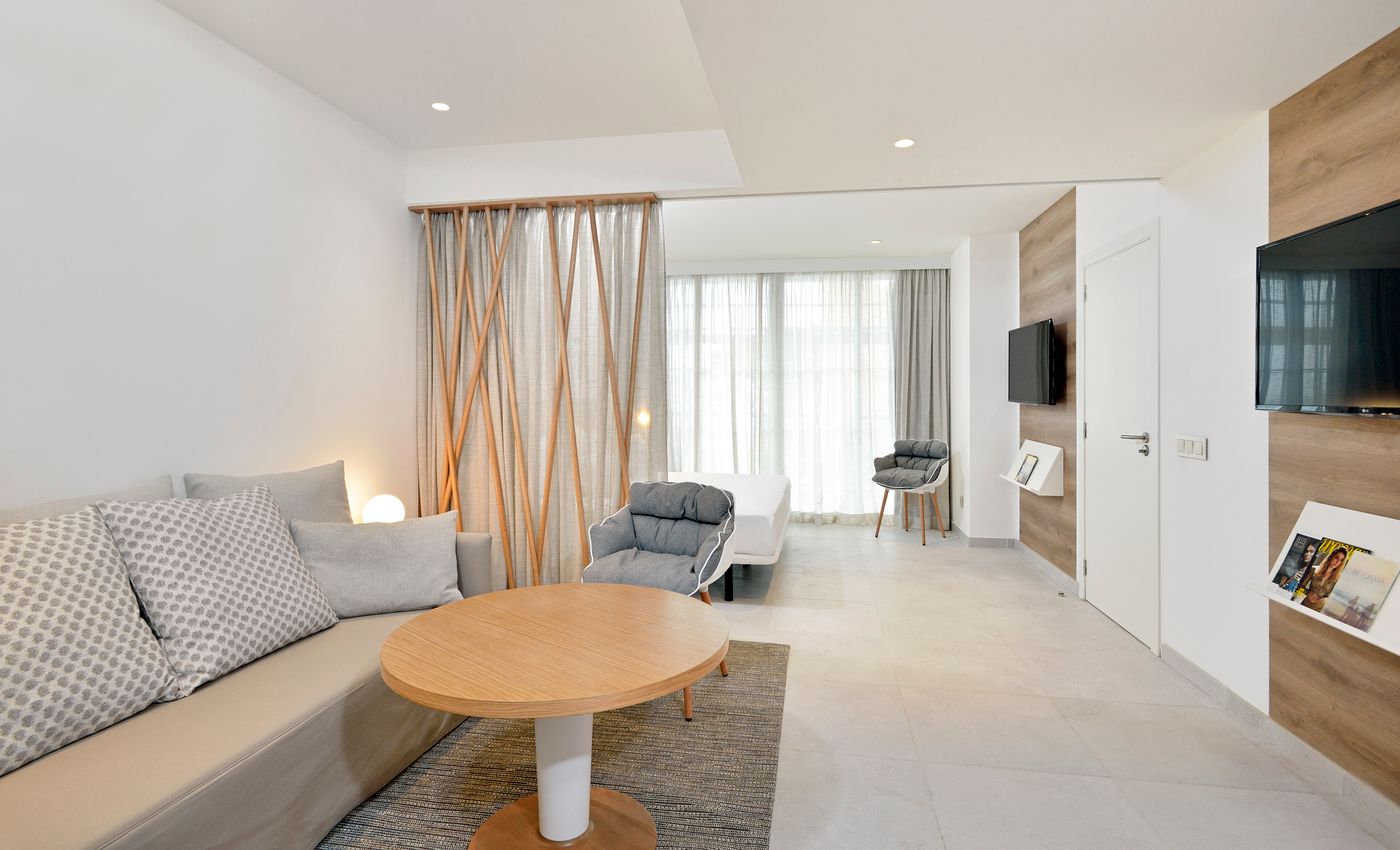 INNSiDE by Melia Calvia Beach