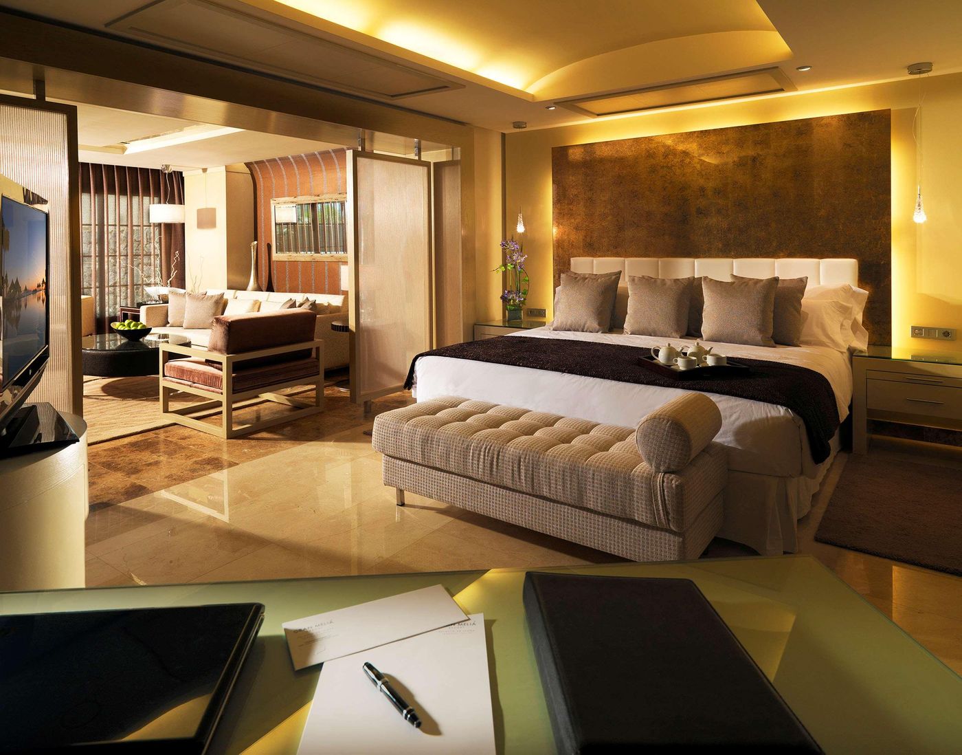 RedLevel-at-Melia-Palacio-de-Isora-Room-36