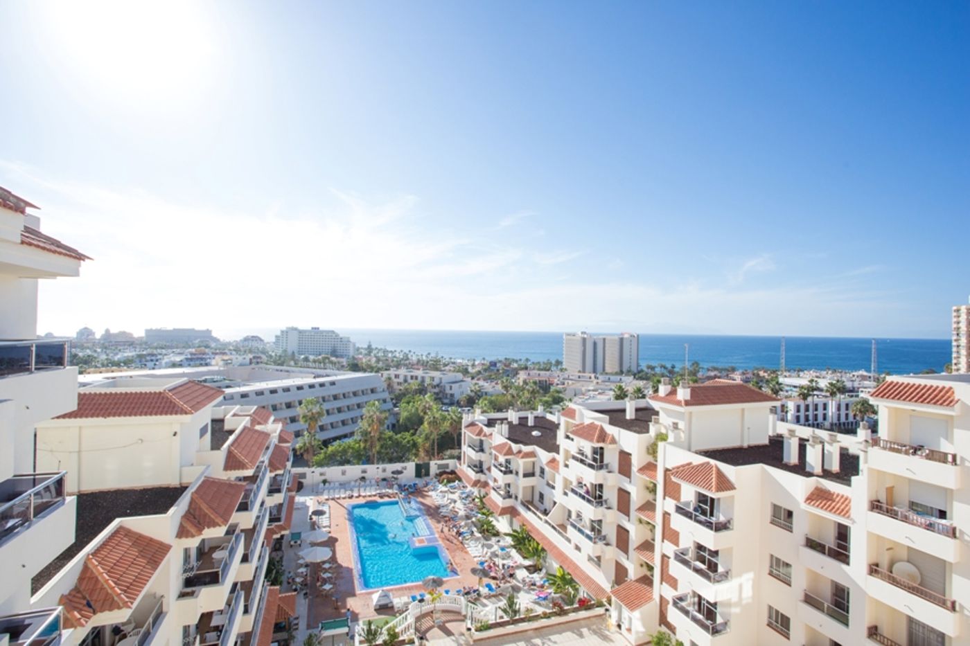 Oro Blanco Apartments