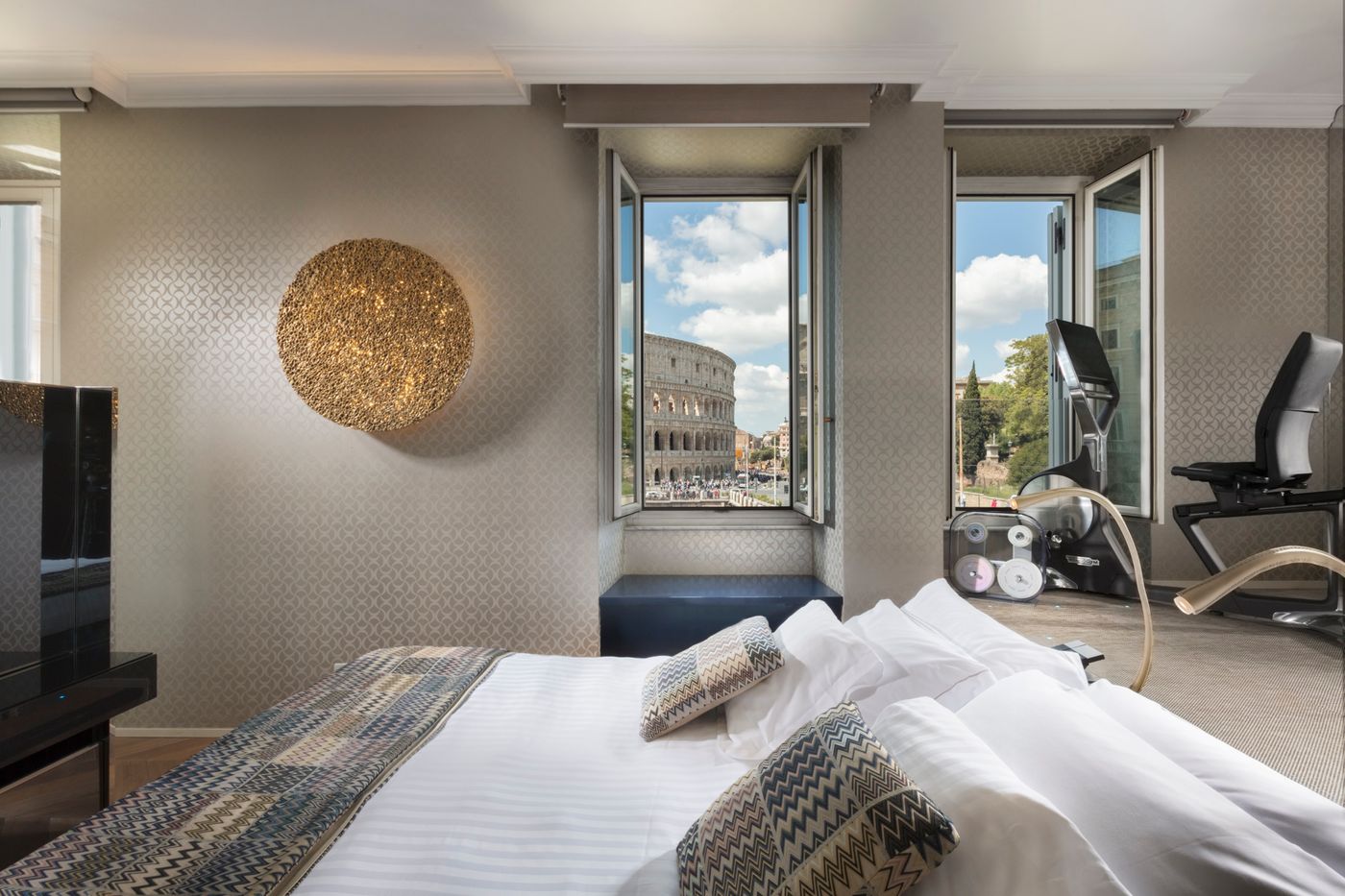 Palazzo-Manfredi-Small-Luxury-Hotels-of-the-World-Room-42