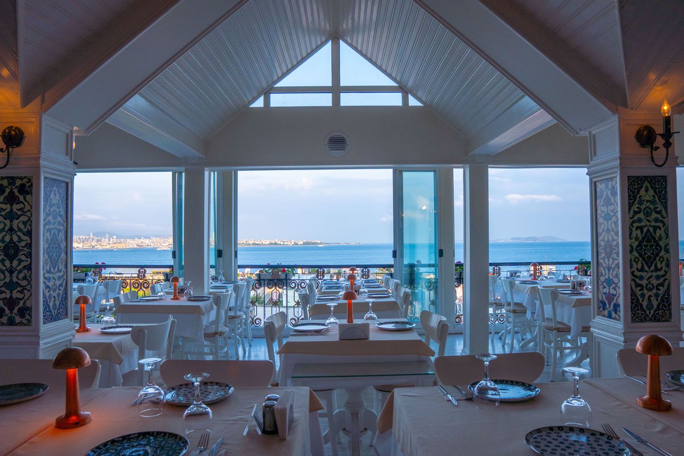 Avicenna-Hotel-Restaurant-13