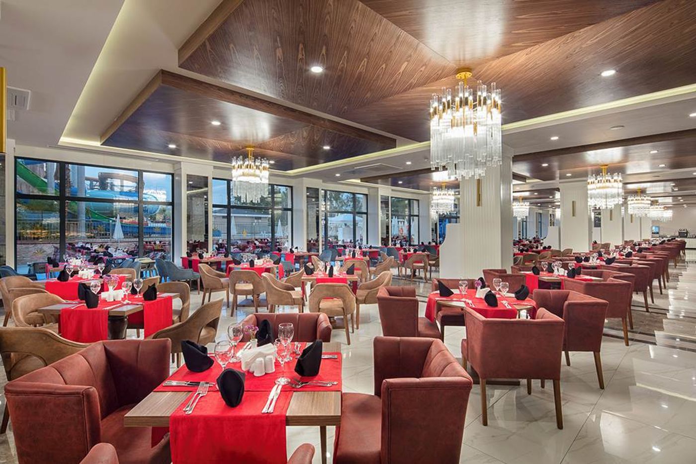 15.10.2025 Aydinbey_Queens_Palace_Restaurant 3132992